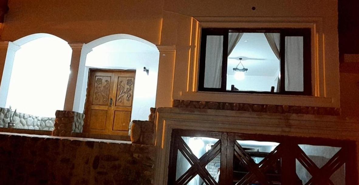 Hospedaje Lupé Cachí Esterno foto
